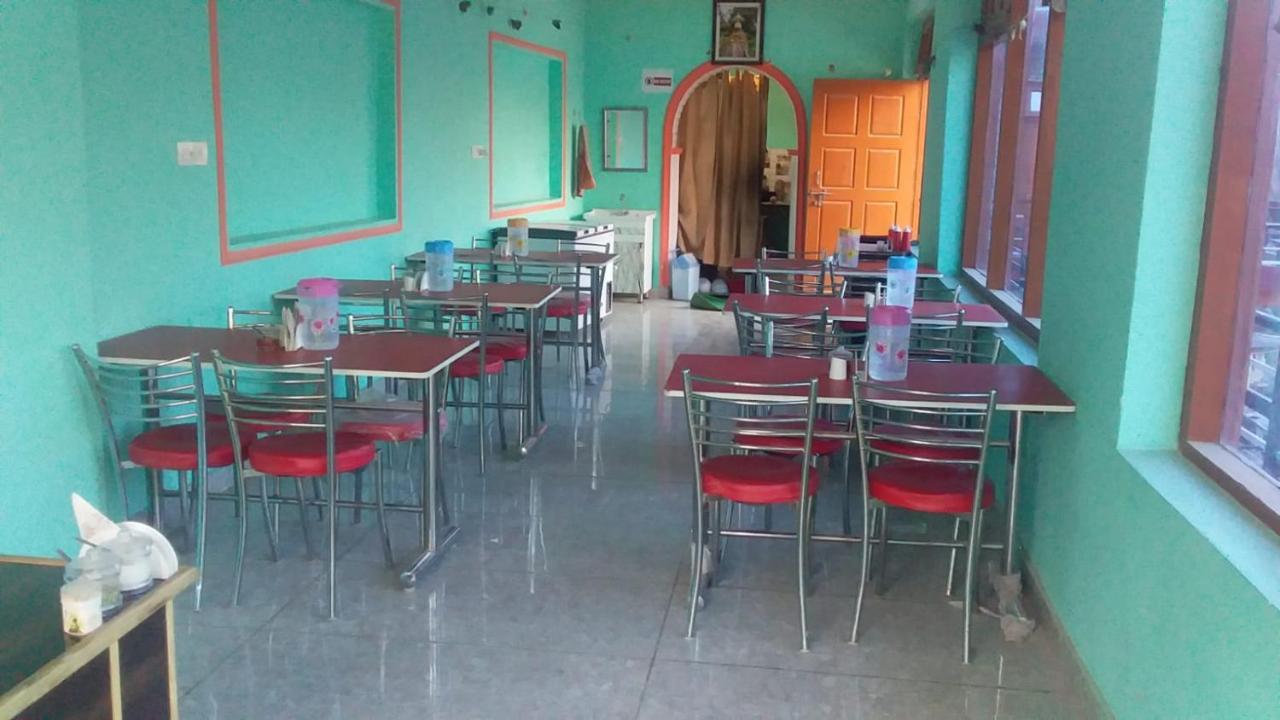 Spot On Sharma'S Kitchen & Home Stay Bajaura Buitenkant foto
