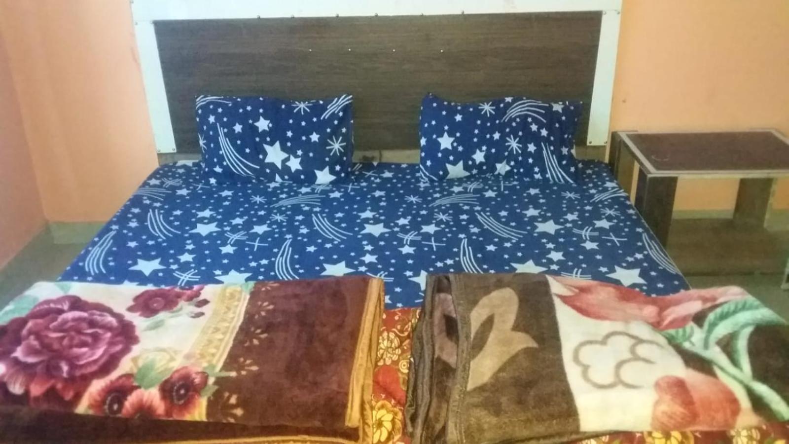 Spot On Sharma'S Kitchen & Home Stay Bajaura Buitenkant foto